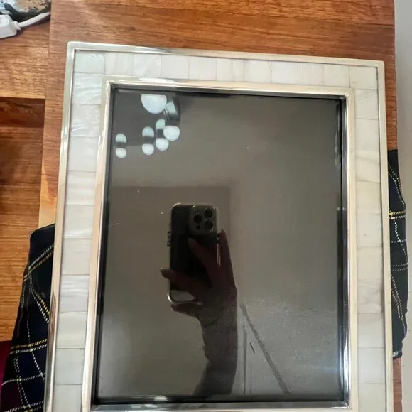 8 x 10 in Mother-of-Pearl Frames